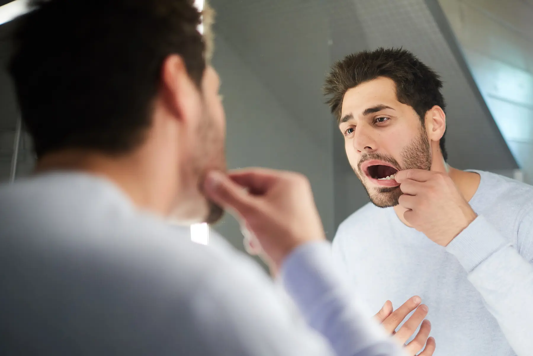 Help! I Have Food Stuck in My Wisdom Tooth Hole!