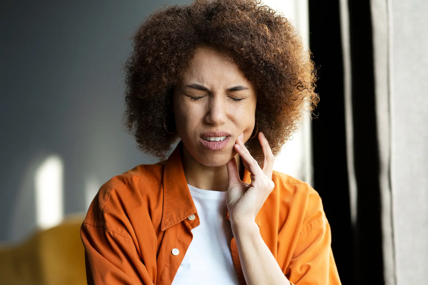 What To Do if You Have an Infected Dental Implant