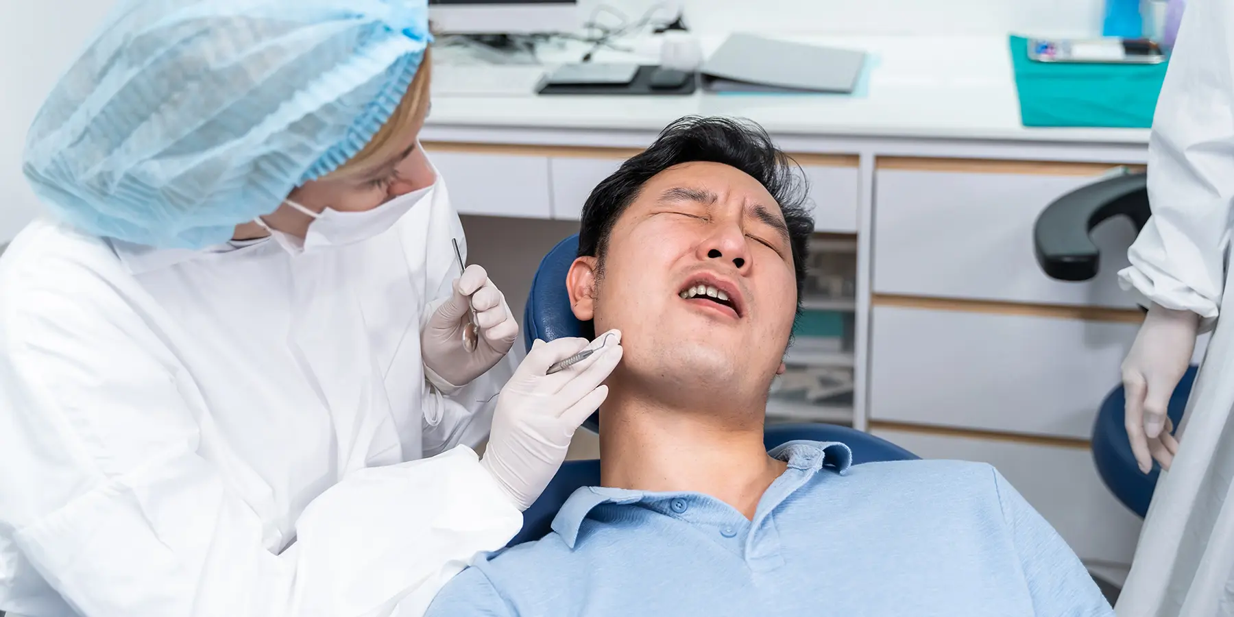 Don't Ignore the Signs: Recognizing the 4 Stages of a Tooth Abscess