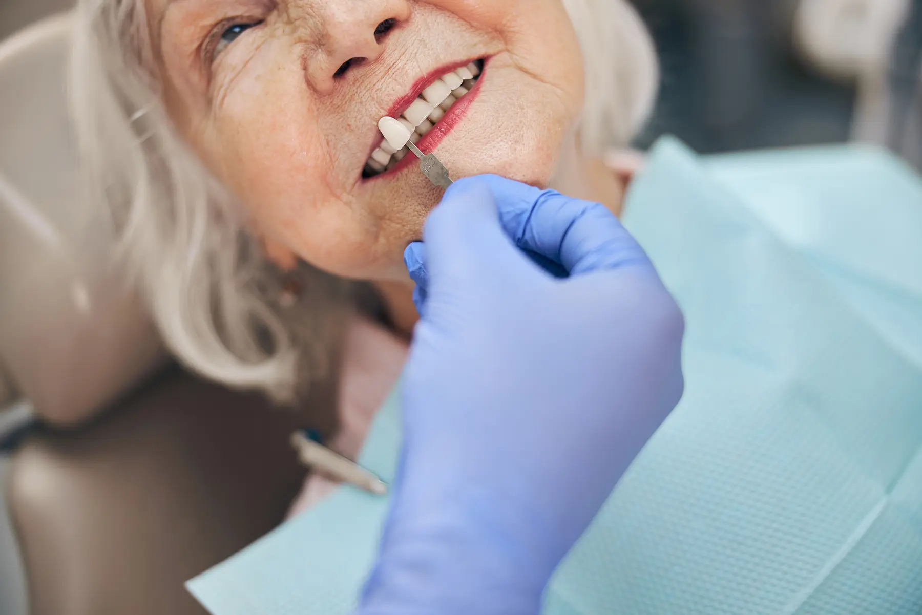 Dental Implants vs Dentures: Which Option Is Right for You?