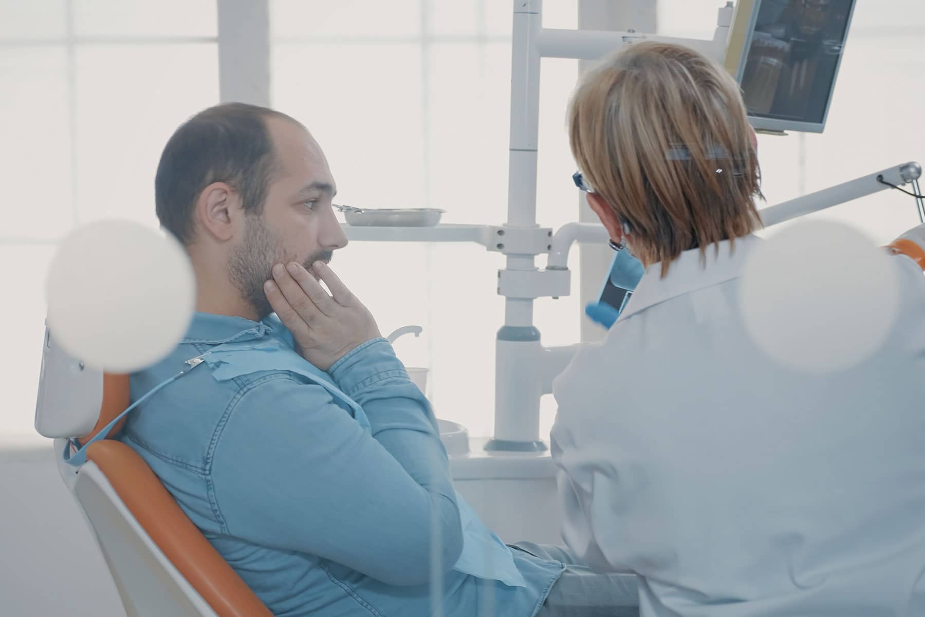 Tooth Extraction and Implant Timeline: Can It Be Done on the Same Day